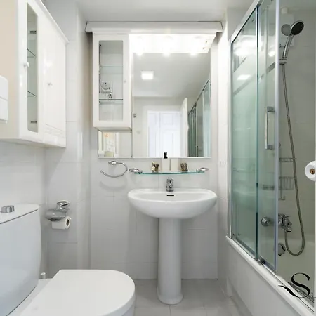 Seaview Retreat With Pool 2 公寓