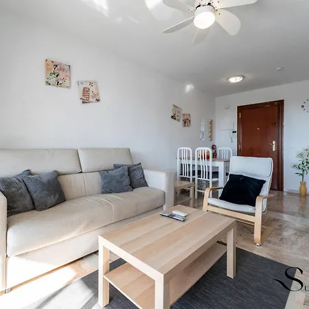 Seaview Retreat With Pool 2 아파트